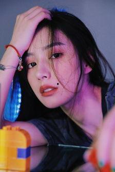 国产午夜女主播视频写真,性感写真背后的故事