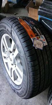 霸道更换国产轮胎视频,国产轮胎实测对比，性能与性价比大揭秘